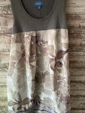 Simply Vera Wang  Sleeveless grey floral dress size XL